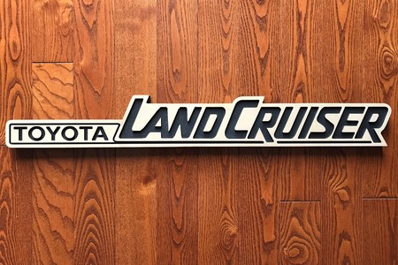 LARGE TOYOTA LANDCRUISER BADGE