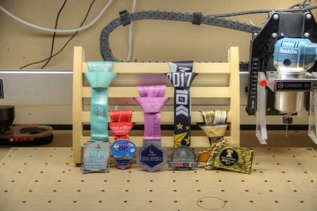 RUNNING MEDAL DISPLAY RACK