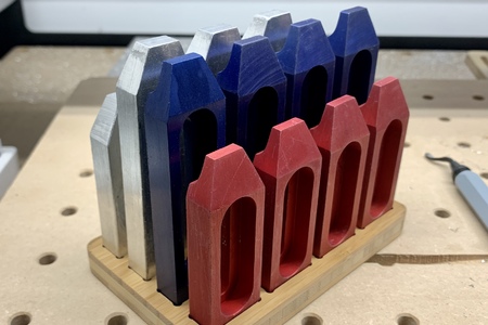 PARAMETRIC CLAMP HOLDER