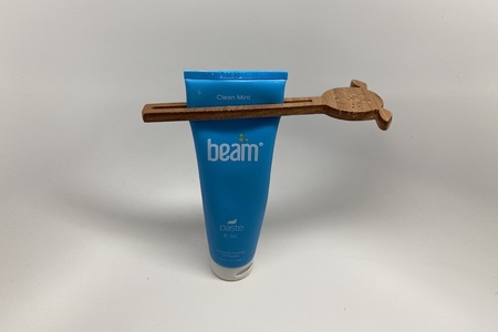 DOG TOOTHPASTE ROLLER