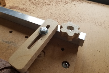 HEX BOLT KNOB