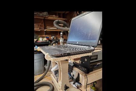 ARTICULATING LAPTOP ARM - REMIX
