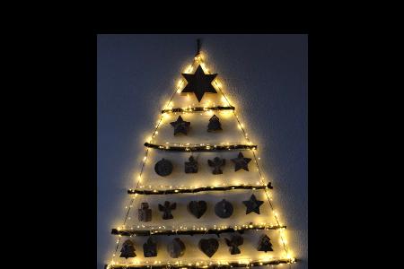 OAK WOOD ADVENT CALENDAR