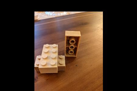 4X2 BRICK AT 1.6X SCALE