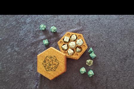 SMALL DICE BOX