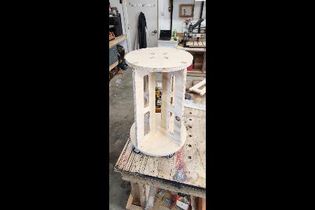 SHOP STOOL